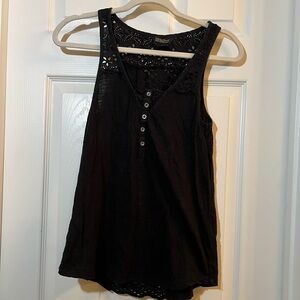 🦋 Lucky Brand navy  Eyelet Tank Top size small